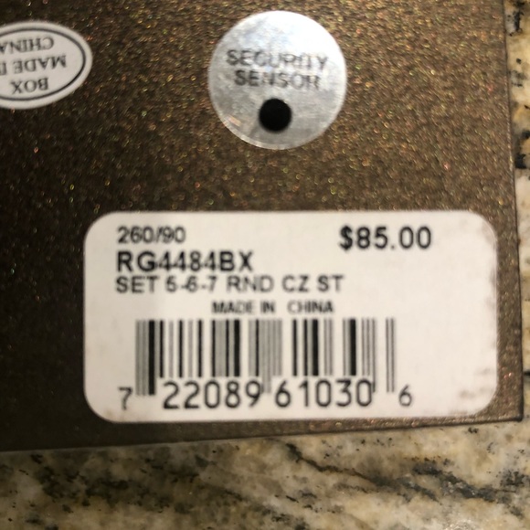 Giani Bernini Stud Earrings - Picture 4 of 4